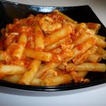 Penne con spigola e gamberetti