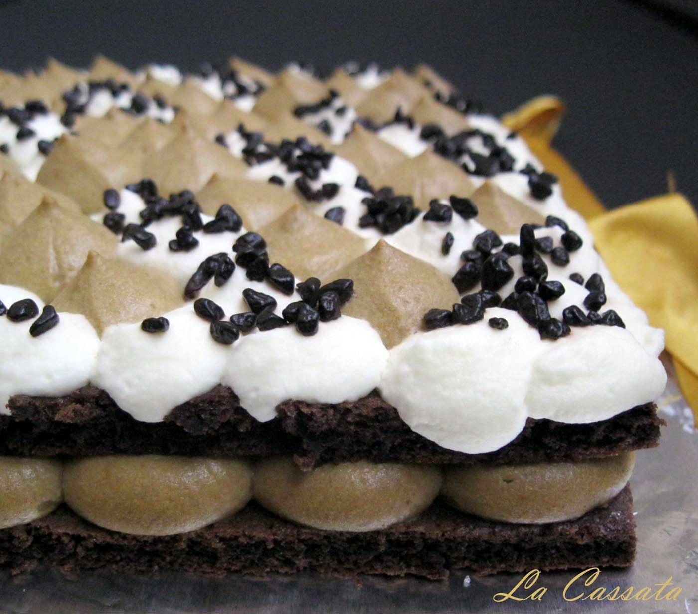 Torta al cacao con crema Nescafé, panna e chocaviar (per tutti e per celiaci)