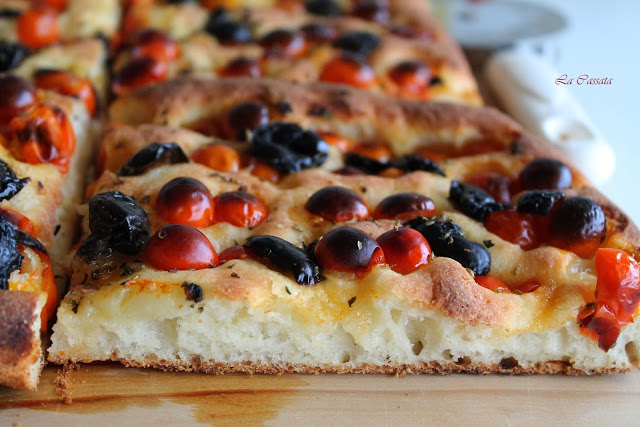 Focaccia barese di Anna Lisa sans gluten - La Cassata Celiaca