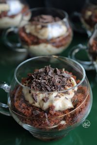 Mud cake en verrine avec crème au mascarpone et Nescafé - La Cassata