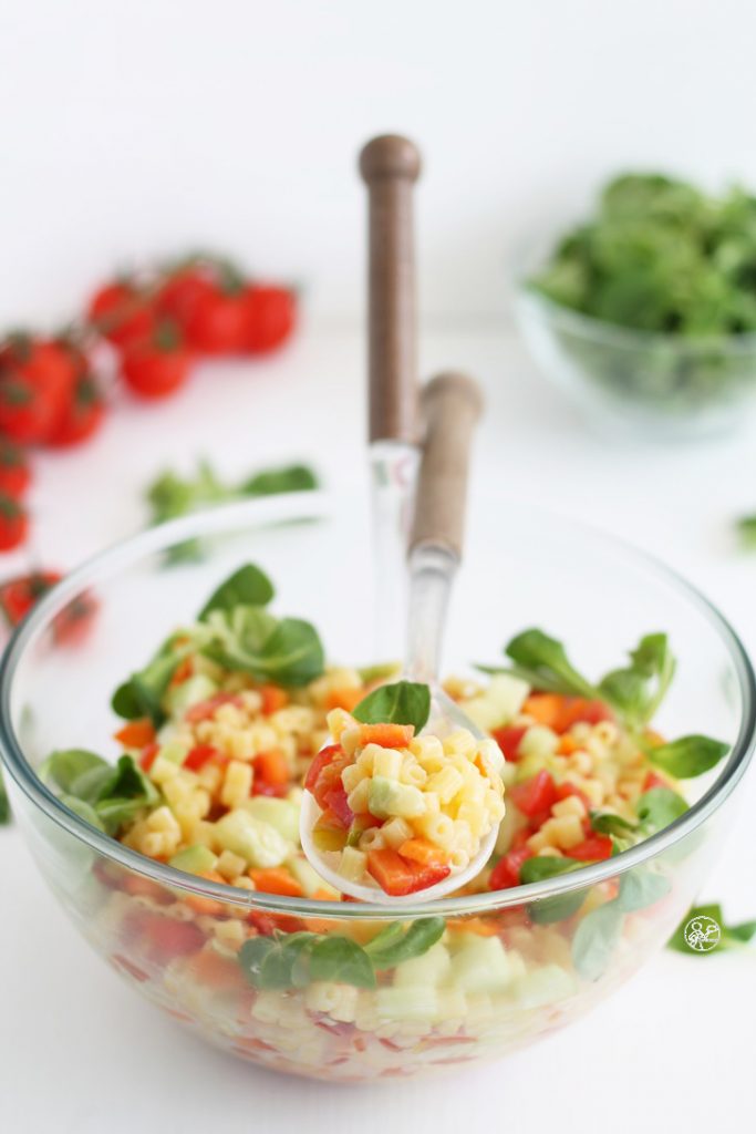 Salade de pâtes avec légumes en dés sans gluten - La Cassata Celiaca