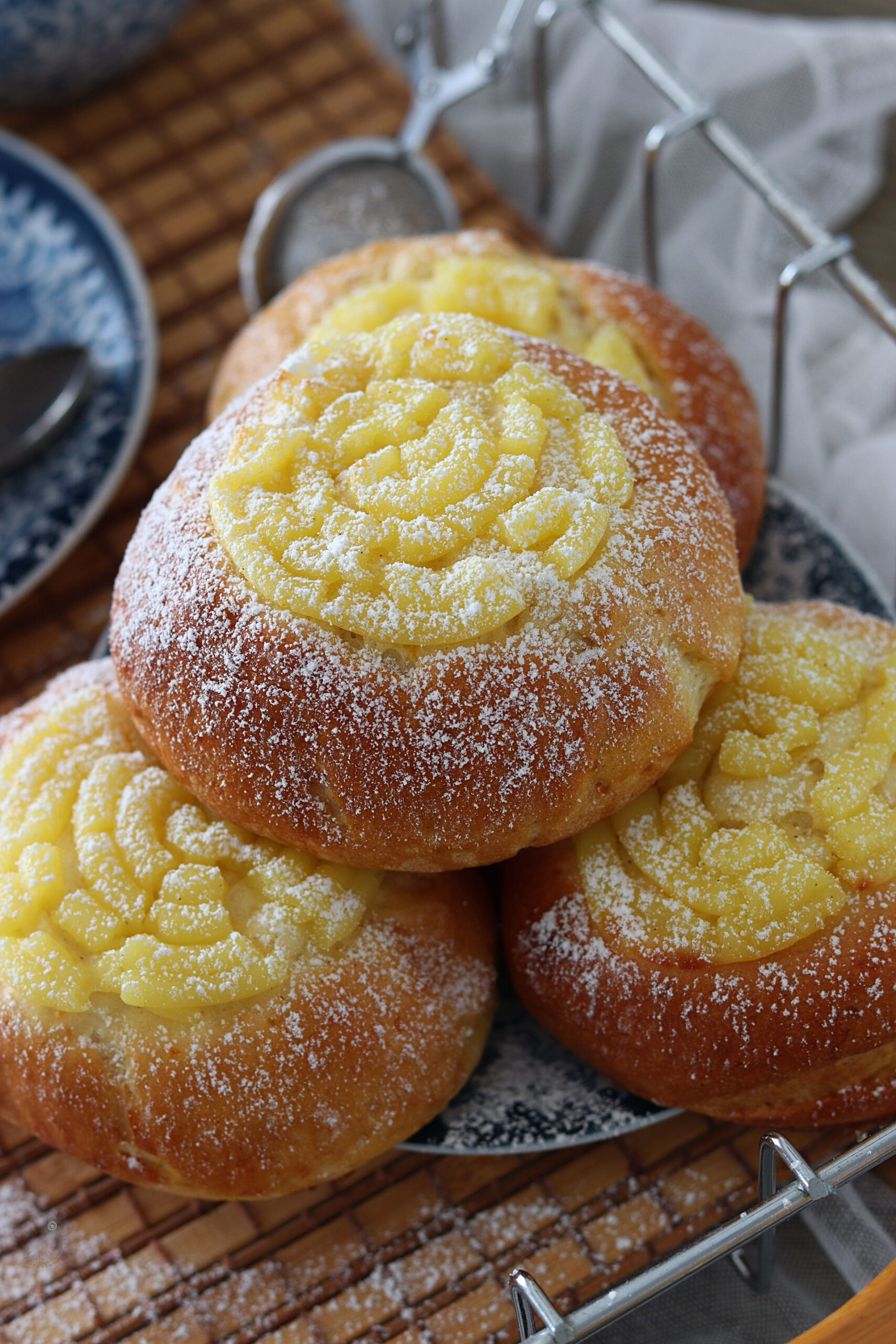 Brioches moelleuses sans gluten à la crème pâtissière - La Cassata Celiaca