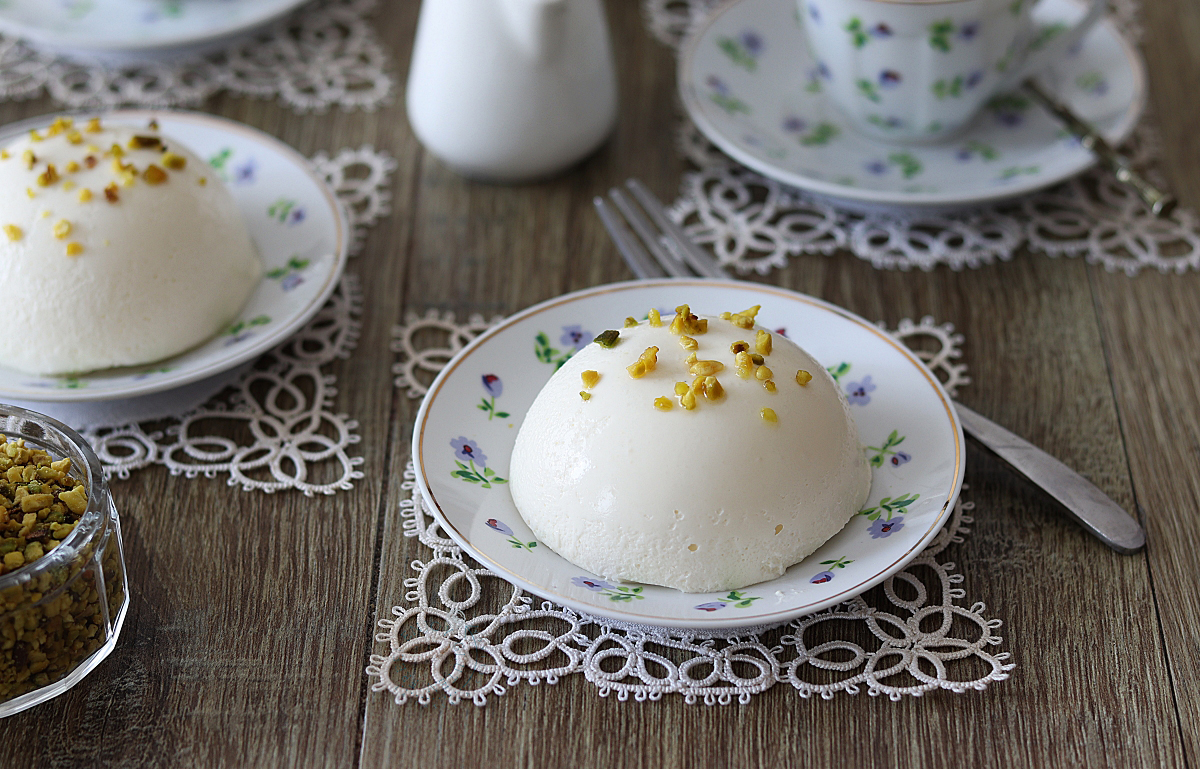 Bavarois à la vanille avec insert aux fruits rouges - La Cassata Celiaca