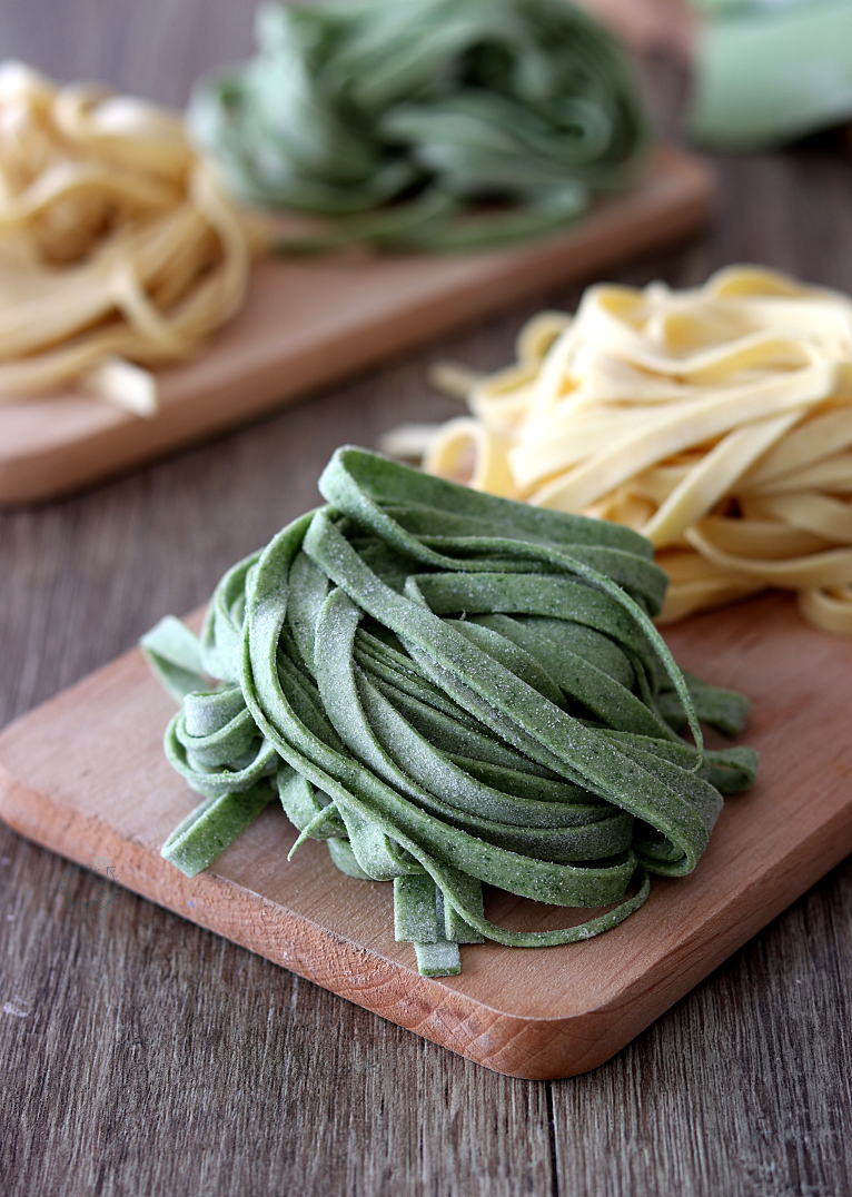 Tagliatelle paglia e fieno senza glutine - La Cassata Celiaca 