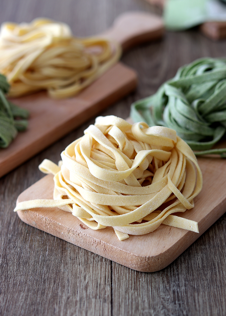 Tagliatelle paglia e fieno senza glutine - La Cassata Celiaca 