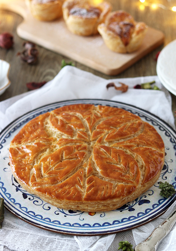 Galette des Rois alla crema frangipane senza glutine - La Cassata Celiaca