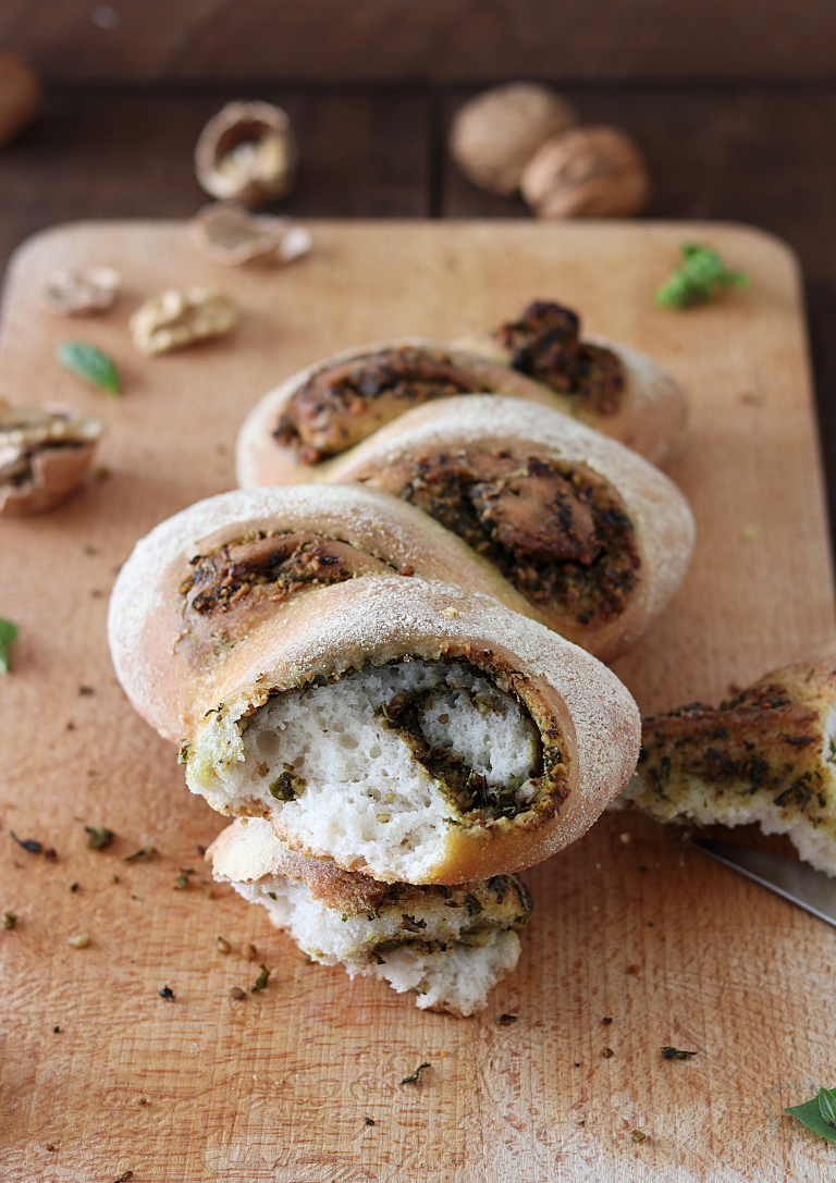 Pane spiga con basilico e noci - La Cassata Celiaca