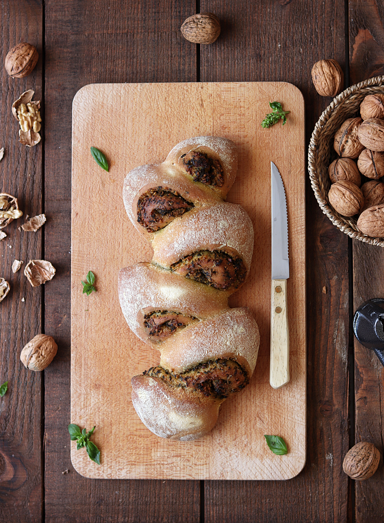 Pane spiga con basilico e noci - La Cassata Celiaca