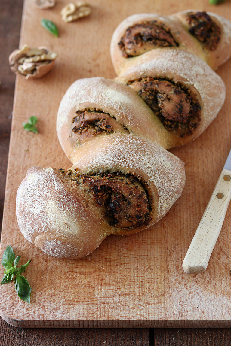 Pane spiga con basilico e noci - La Cassata Celiaca