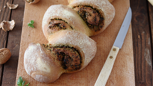 Pane spiga con basilico e noci - La Cassata Celiaca