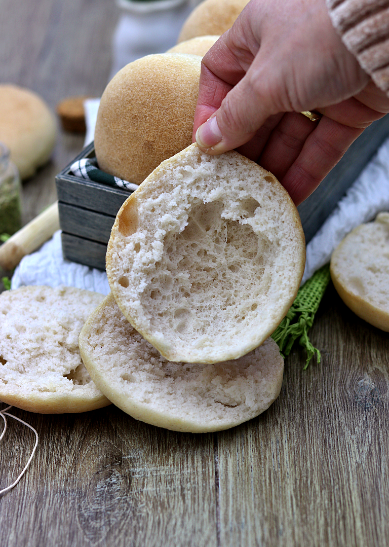 Panini per hamburger con lievito madre di riso - La Cassata Celiaca