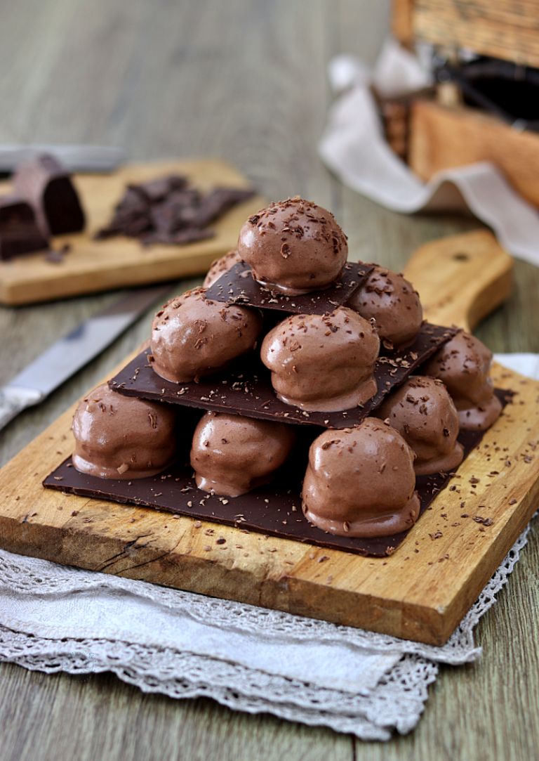 Profiteroles al cioccolato senza glutine -La Cassata Celiaca